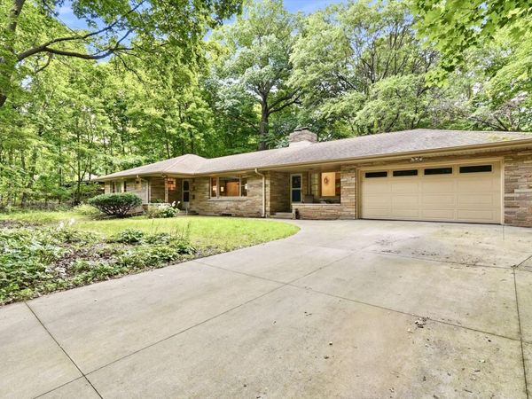 4954 S 79th St, Greendale, WI 53220