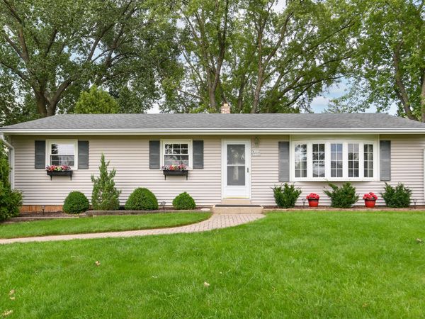W192N5046 One Mile Rd, Menomonee Falls, WI 53051