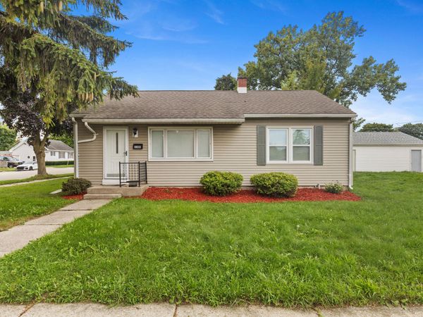 3300 6th Ave, Racine, WI 53402