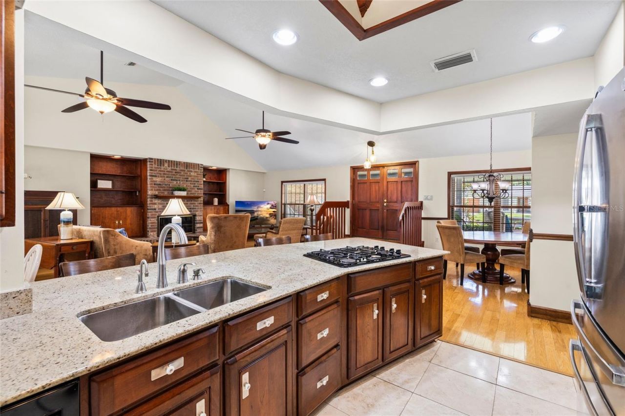 2707 Westchester Drive N, Clearwater, FL 33761 Photo
