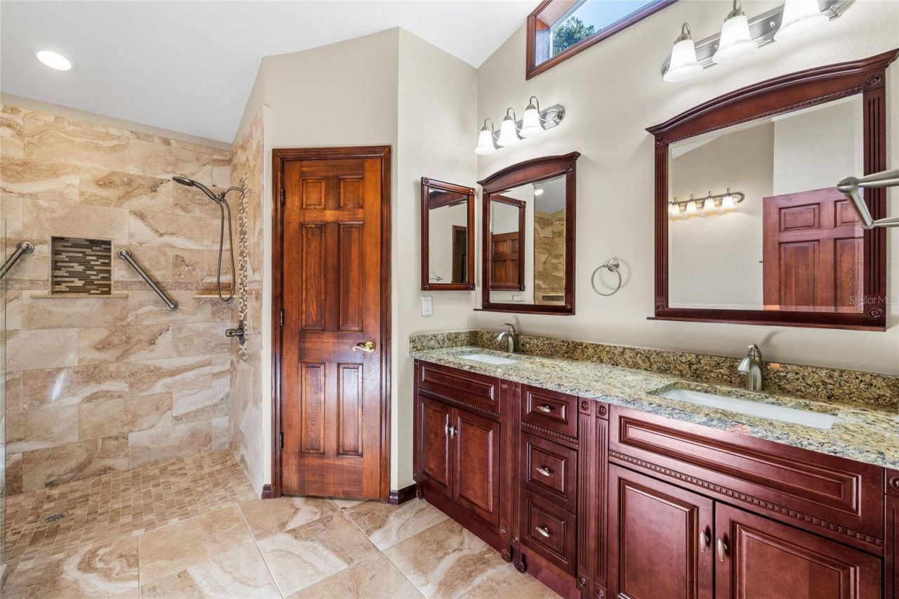2707 Westchester Drive N, Clearwater, FL 33761 Photo