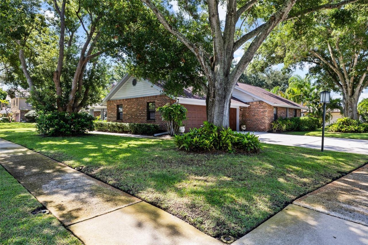 2707 Westchester Drive N, Clearwater, FL 33761 Photo