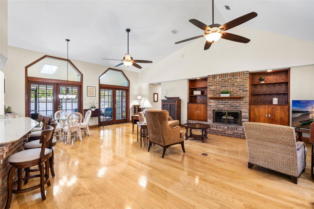 2707 Westchester Drive N, Clearwater, FL 33761 Photo