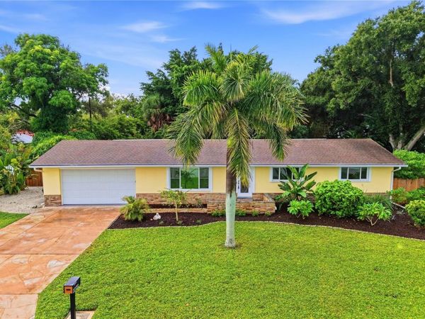 2720 GOLDENROD STREET, SARASOTA, FL 34239