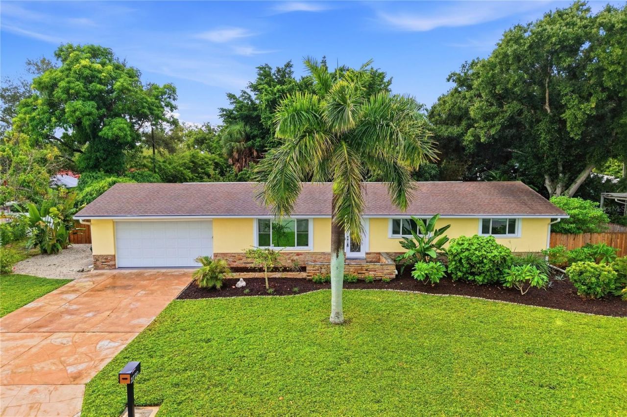 2720 Goldenrod Street, Sarasota, FL 34239 Main Photo