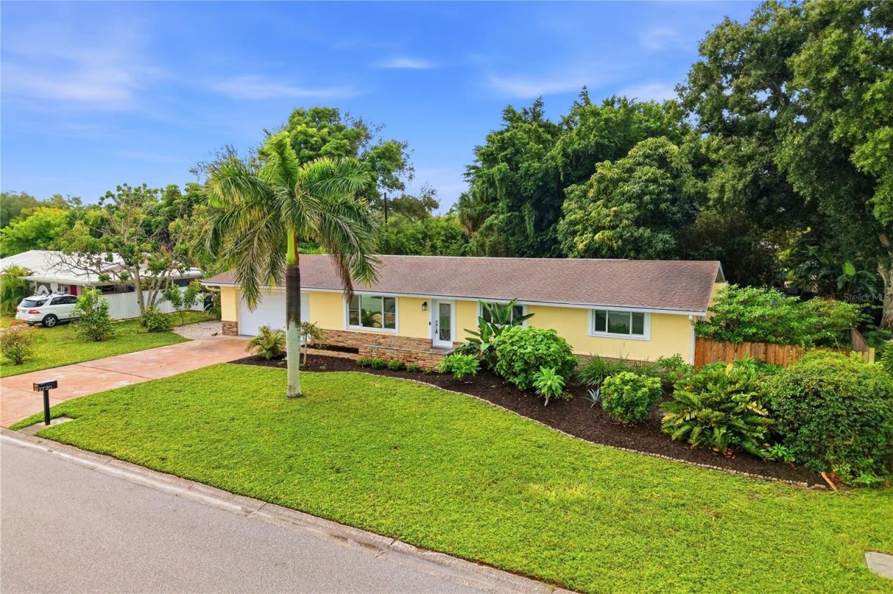 2720 Goldenrod Street, Sarasota, FL 34239 Photo