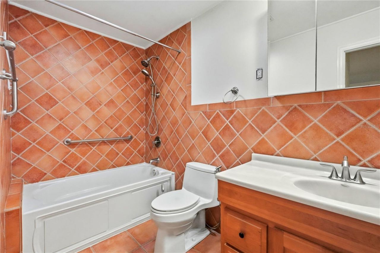 2720 Goldenrod Street, Sarasota, FL 34239 Photo