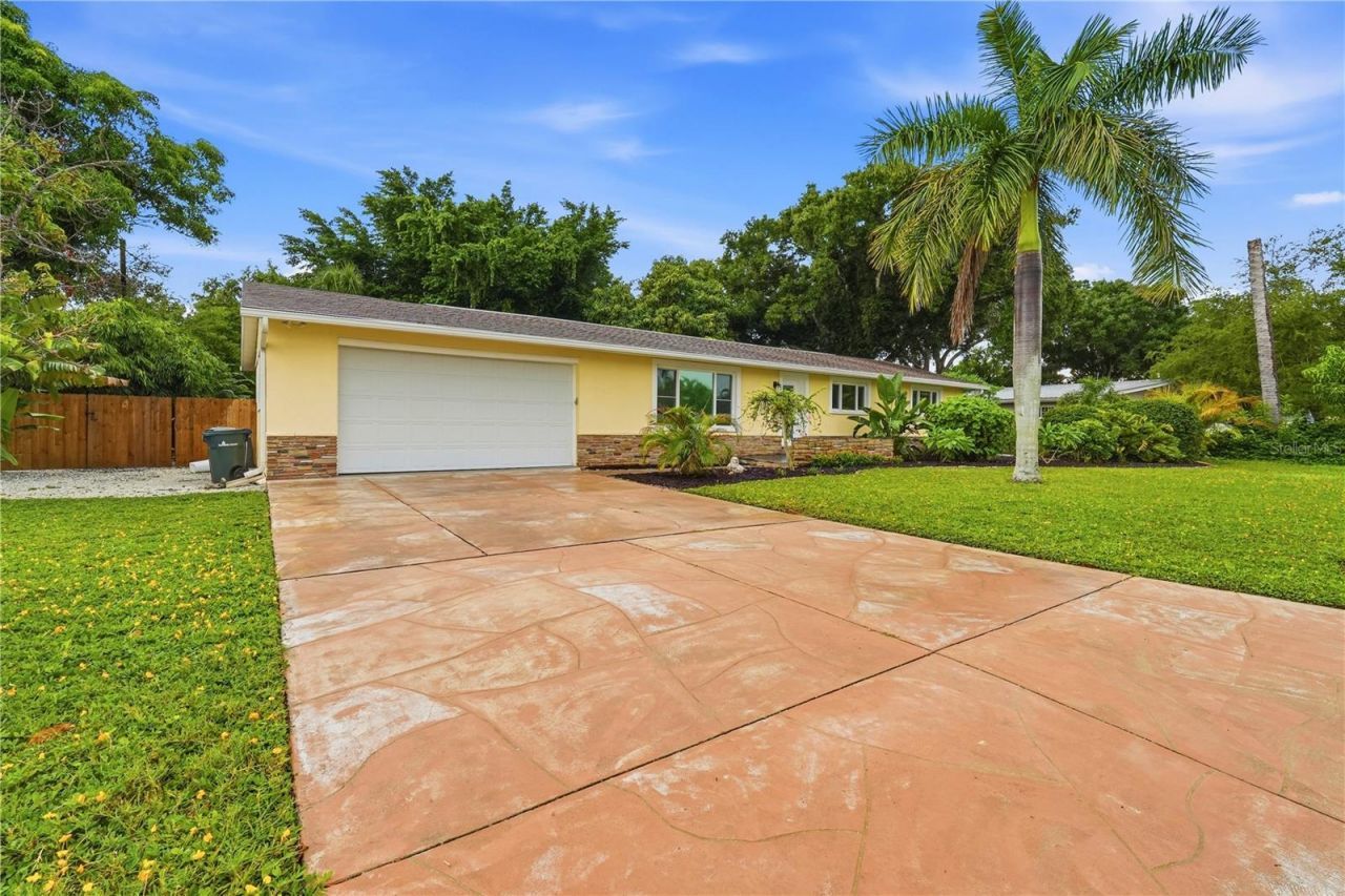 2720 Goldenrod Street, Sarasota, FL 34239 Photo