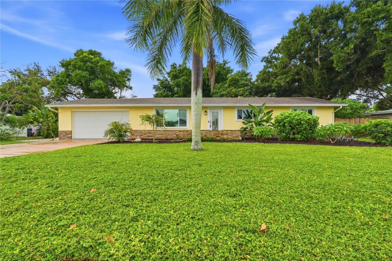 2720 Goldenrod Street, Sarasota, FL 34239 Photo
