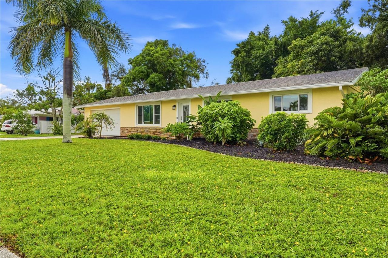 2720 Goldenrod Street, Sarasota, FL 34239 Photo