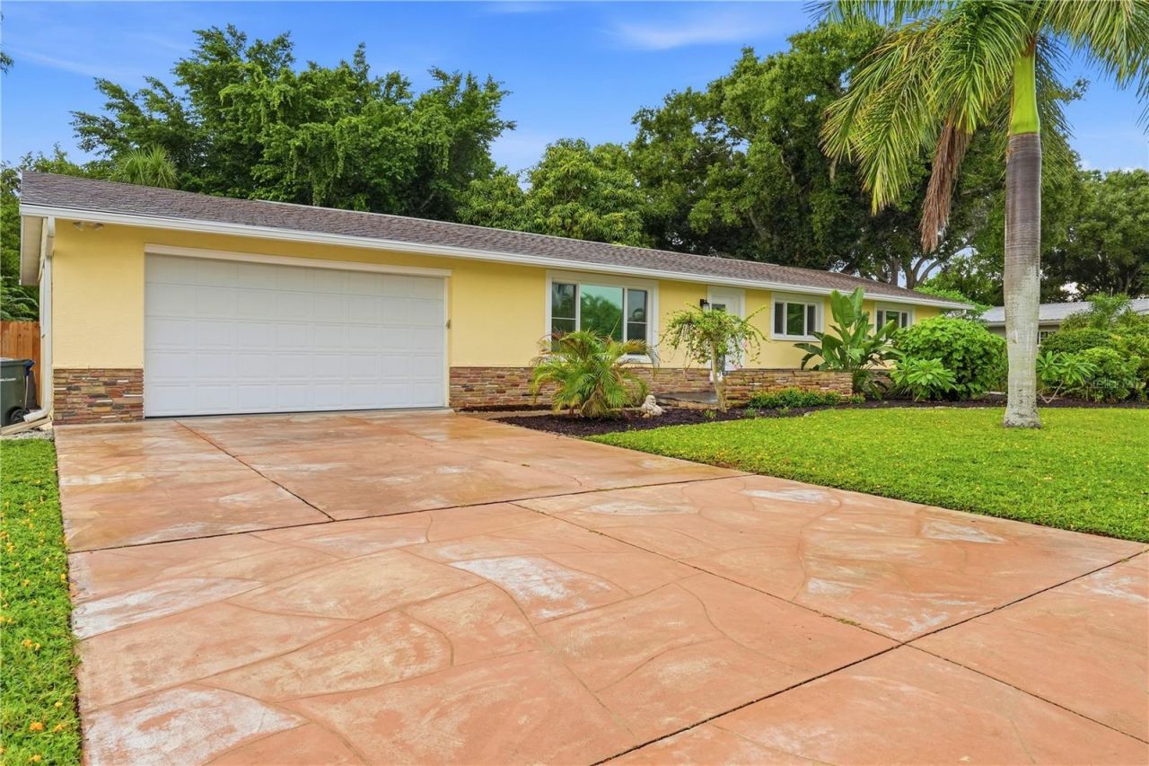 2720 Goldenrod Street, Sarasota, FL 34239 Photo