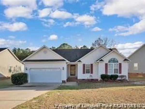 5239 Wallbrook Drive, Fayetteville, NC 28306