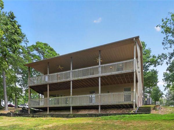 41 Village Road, Rogers, AR 72756