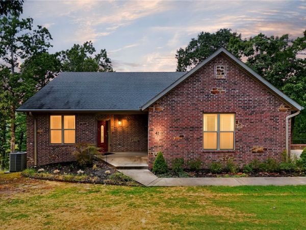 41 Village Road , Rogers, AR 72756