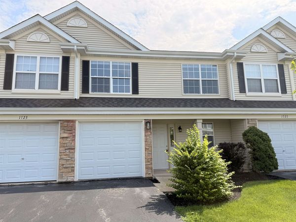 1725 W Chrysler Drive, BELVIDERE, IL 61008