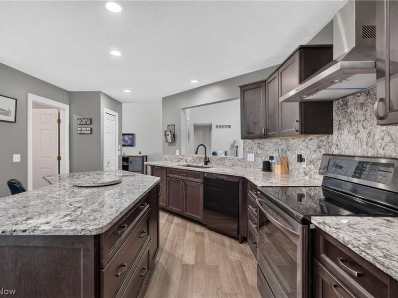 3270 Greentree Circle, Medina, OH 44256 Photo 5