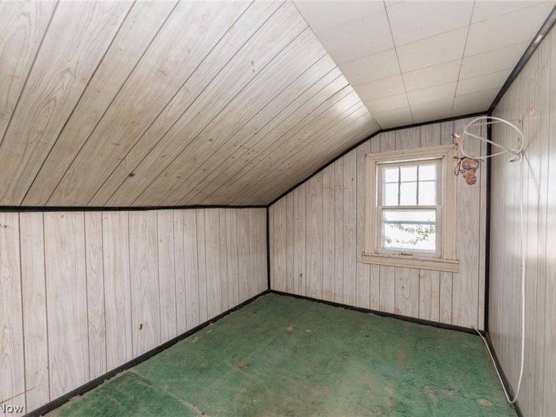 20861 Woodstock Avenue, Fairview Park, OH 44126 Photo 22