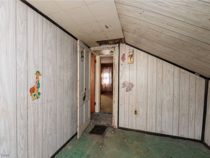 20861 Woodstock Avenue, Fairview Park, OH 44126 Photo 23