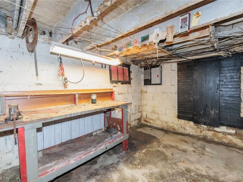 20861 Woodstock Avenue, Fairview Park, OH 44126 Photo 31