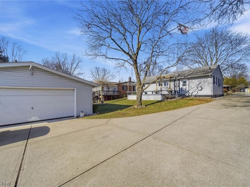 1118 Valley Drive NW, North Canton, OH 44720 Photo 37