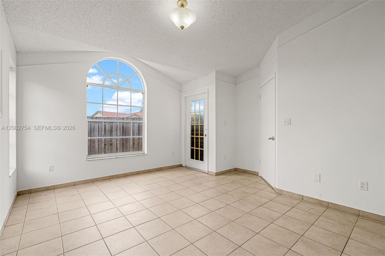 15261 SW 111th St, Miami, FL 33196 Photo