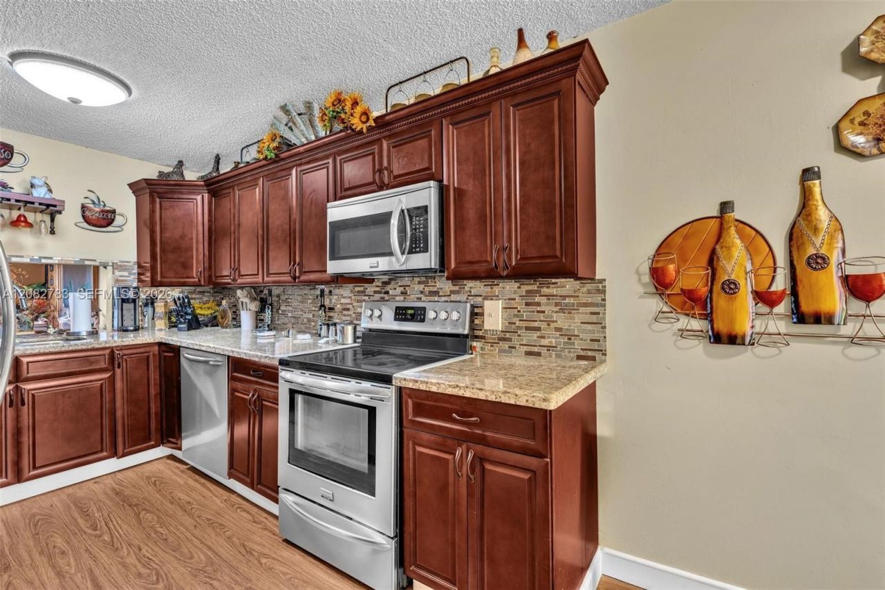 450 NW 214th St , Unit 102-16, Miami Gardens, FL 33169 Photo