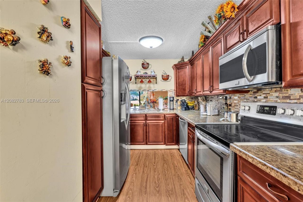 450 NW 214th St , Unit 102-16, Miami Gardens, FL 33169 Photo
