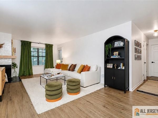 503 Chester Court, Helmetta, NJ 08828