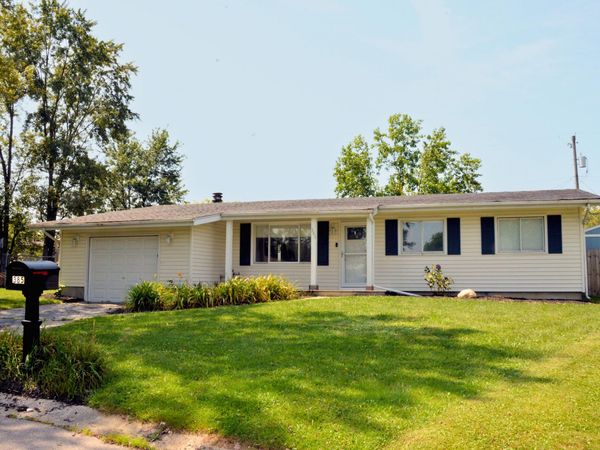 385 Riviera Court , Valparaiso, IN 46385