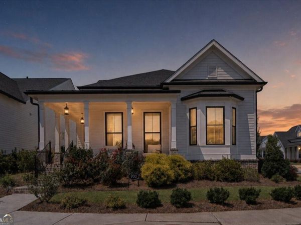 700 Hickory Hollow Walk, Canton, GA 30115
