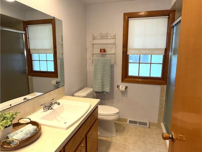 1300 Tower Boulevard, Lorain, OH 44053 Photo 24