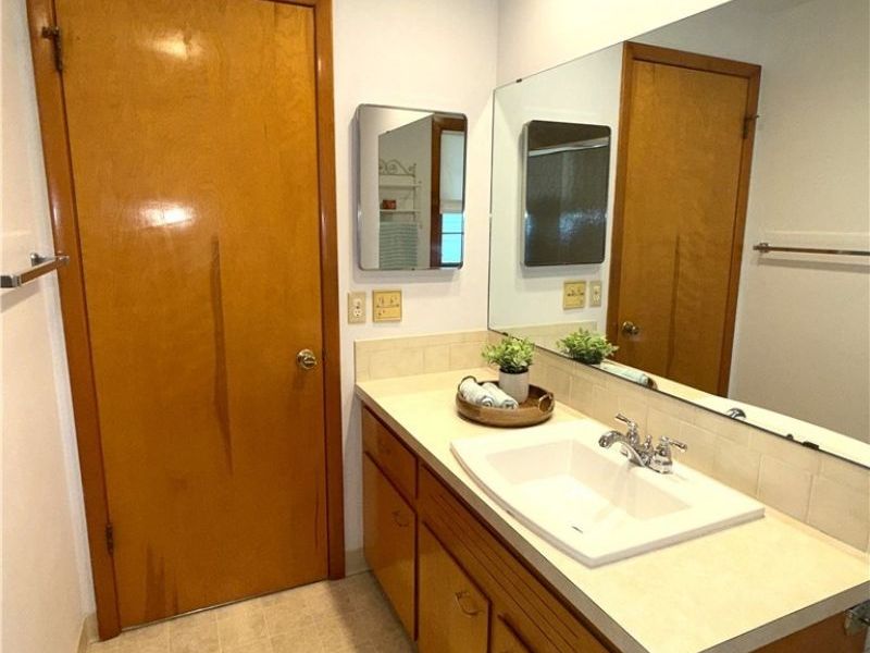 1300 Tower Boulevard, Lorain, OH 44053 Photo 25