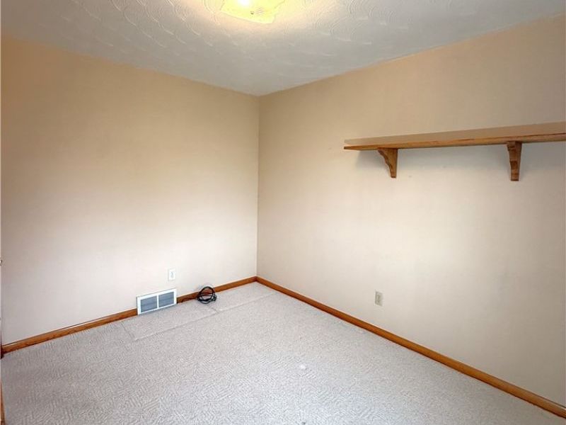 1300 Tower Boulevard, Lorain, OH 44053 Photo 32