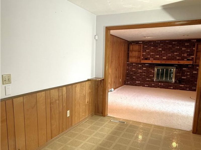 1300 Tower Boulevard, Lorain, OH 44053 Photo 9