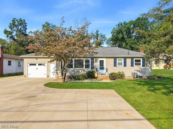 3088 N Bender Avenue , Coventry, OH 44319