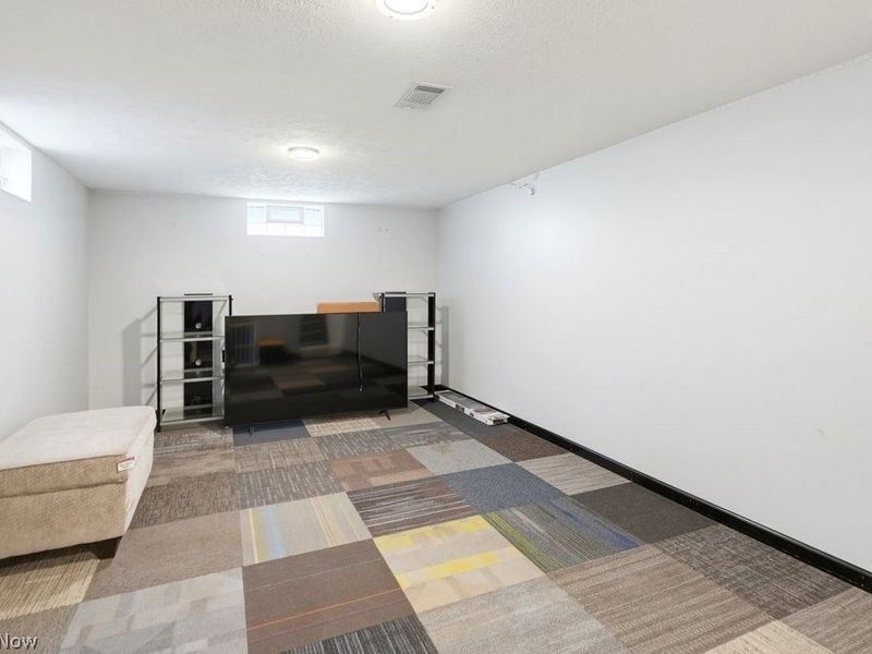 3088 N Bender Avenue, Coventry, OH 44319 Photo 27