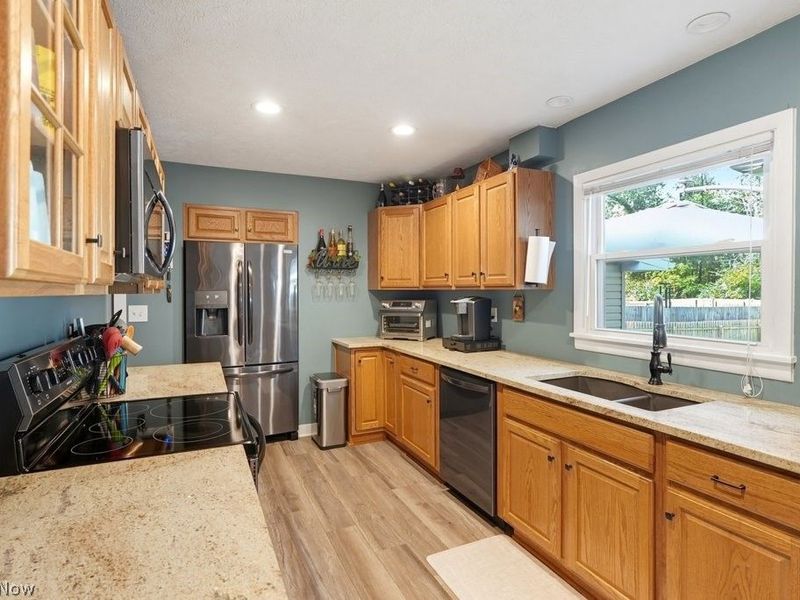 3088 N Bender Avenue, Coventry, OH 44319 Photo 7
