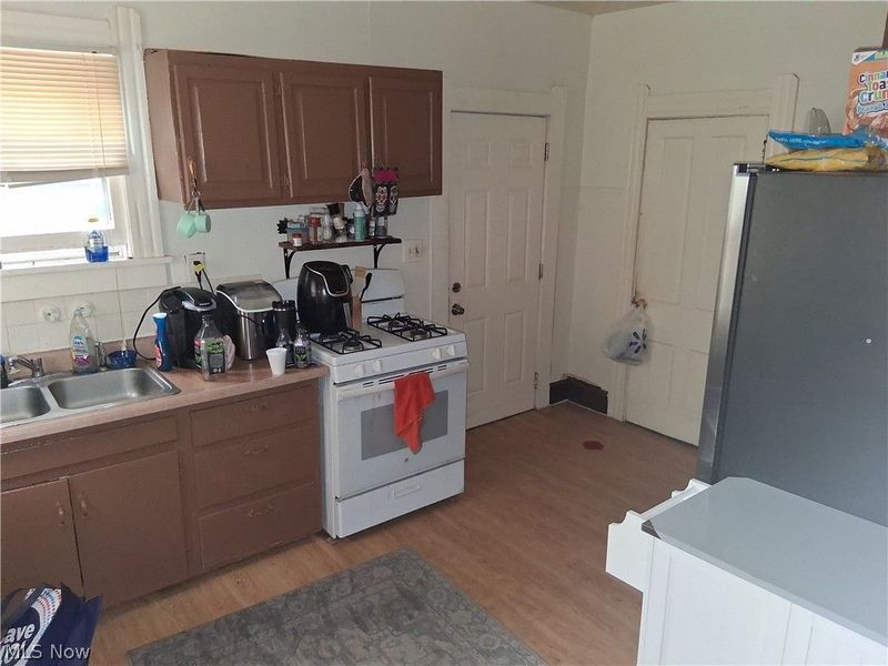 250 Harrison Street, Elyria, OH 44035 Photo 7