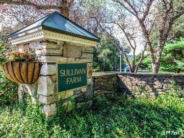 71 Sullivan Farm, Unit 71, New Milford, CT 06776