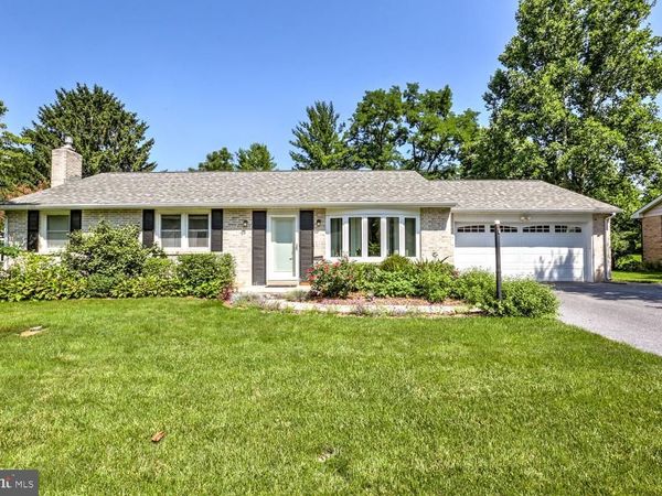 125 BOMBERGER ROAD , AKRON, PA 17501