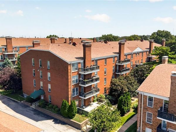 10367 Oxford Hill Drive , Unit 18, St Louis, MO 63146