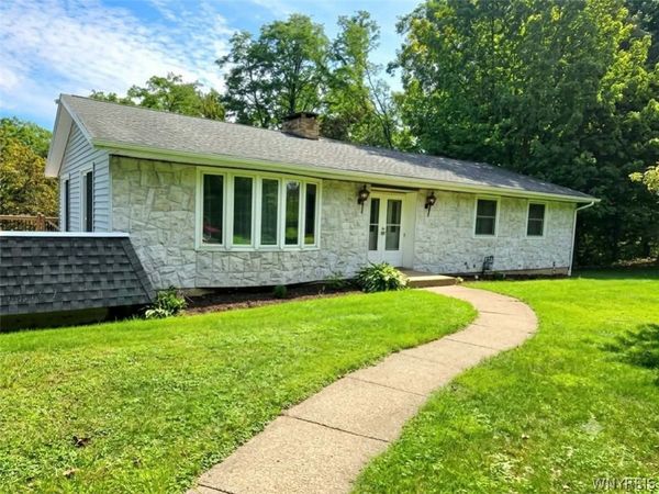 11 Drake Ave Extension, Silver Creek, NY 14136