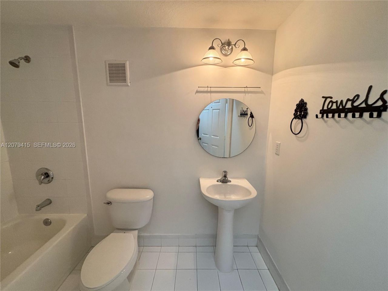 10132 NW 7th St , Unit 102, Miami, FL 33172 Photo