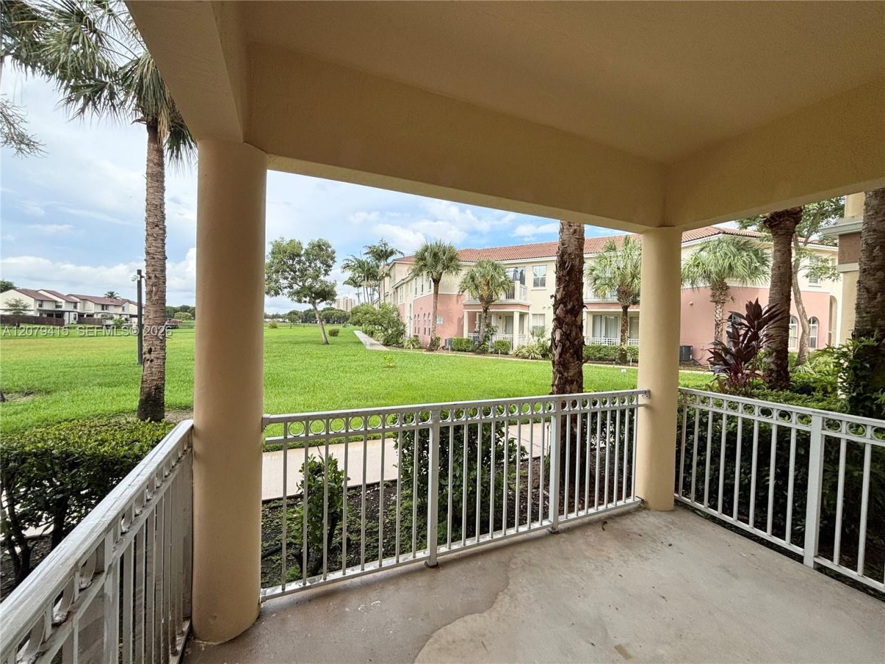 10132 NW 7th St , Unit 102, Miami, FL 33172 Photo
