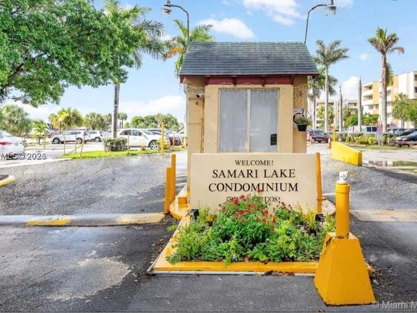 10000 NW 80th Ct , Unit 2132, Hialeah Gardens, FL 33016