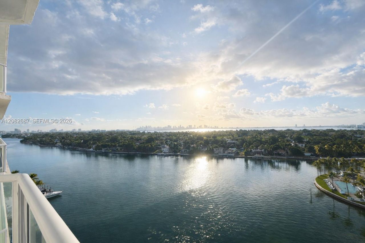 5900 Collins Ave, Unit 1405, Miami Beach, FL 33140 Photo