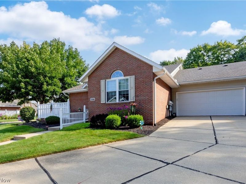 3166 Bayberry Cove, Wooster, OH 44691 Photo 2