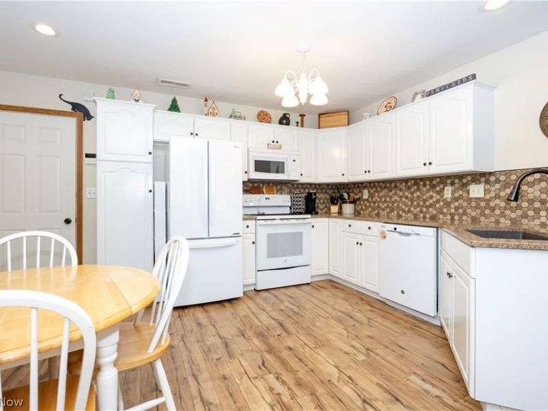 3166 Bayberry Cove, Wooster, OH 44691 Photo 8