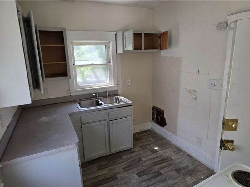 1514 E 174th Street, Cleveland, OH 44110 Photo 13