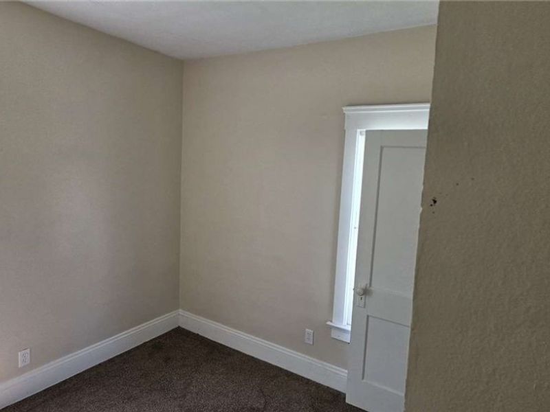 1514 E 174th Street, Cleveland, OH 44110 Photo 8